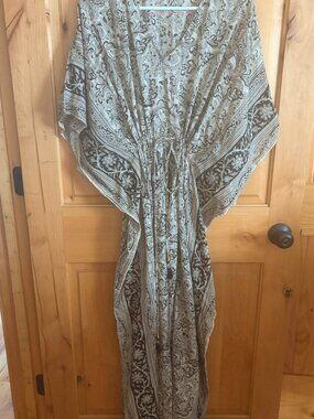 World Market Black & Ivory Paisley Kaftan Maxi Dress – Boho, V-Neck, Tassel Tie